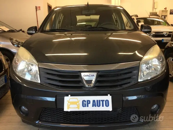 Dacia Sandero 2009 photo 3