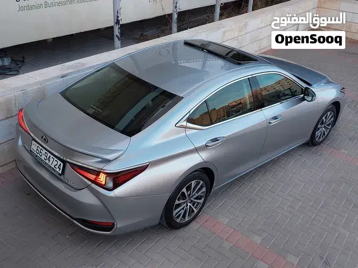 Lexus Es 2025 photo 4