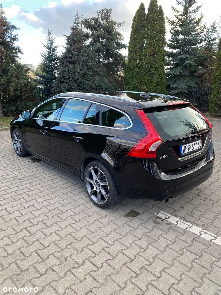 Volvo V60 2016 photo 4