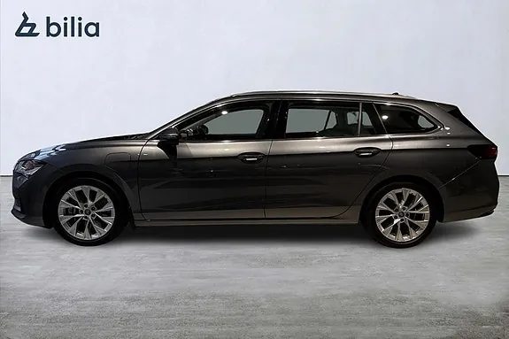 Skoda Superb 2025 photo 3