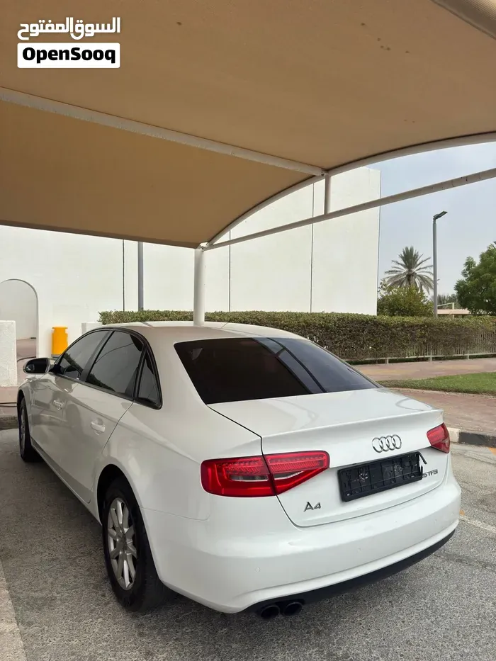 Audi A4 2015 photo 2