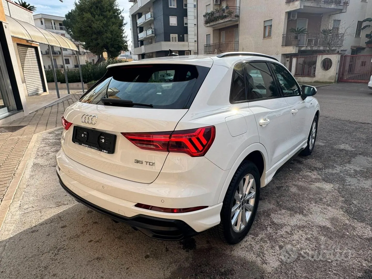 Audi Q3 2021 photo 5