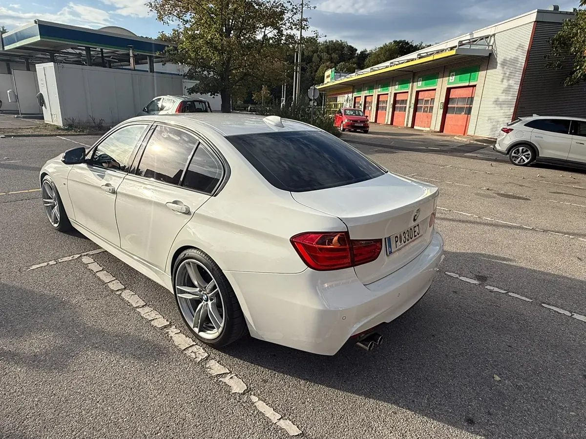BMW 3 Series 2015 photo 3