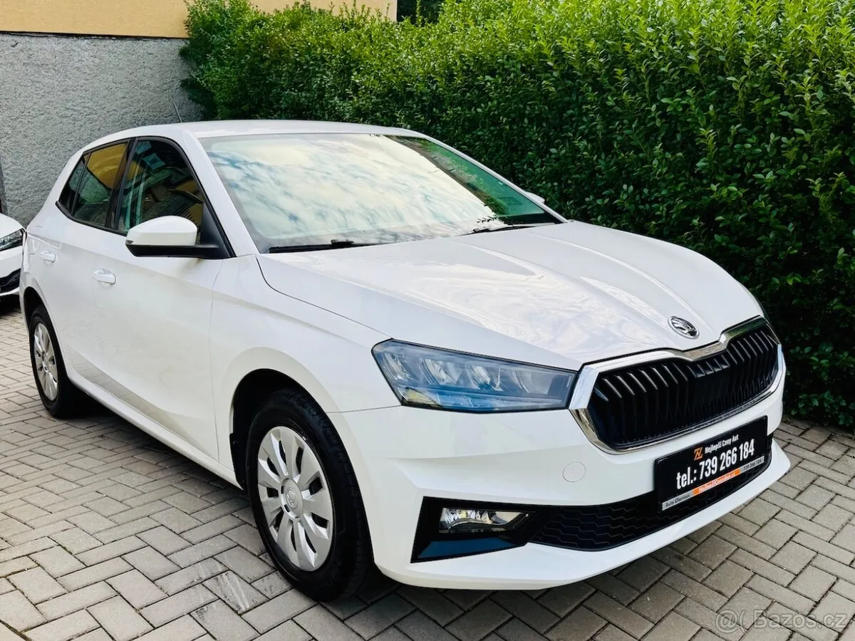Skoda Fabia 2022 photo 3
