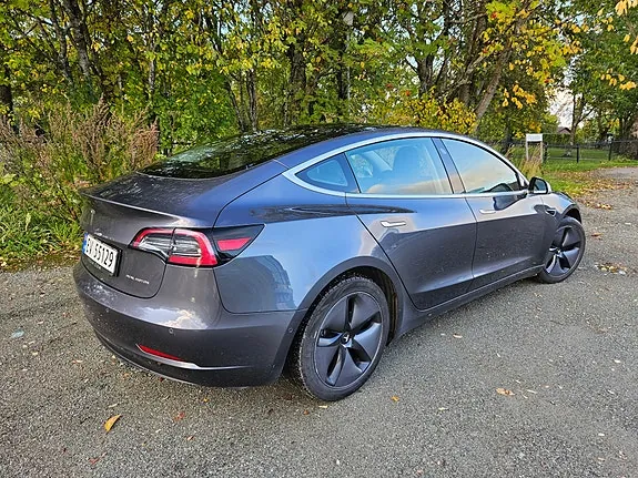 Tesla Model 3 2019 photo 3