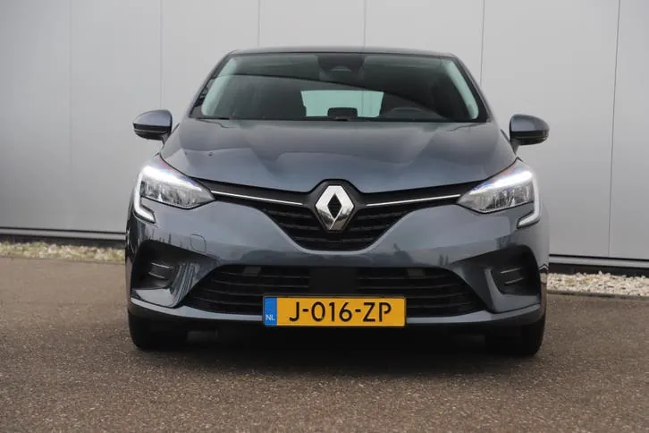 Renault Clio 2020 photo 2