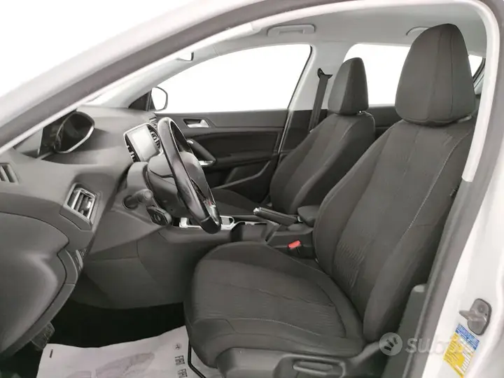 Peugeot 308 2017 photo 5