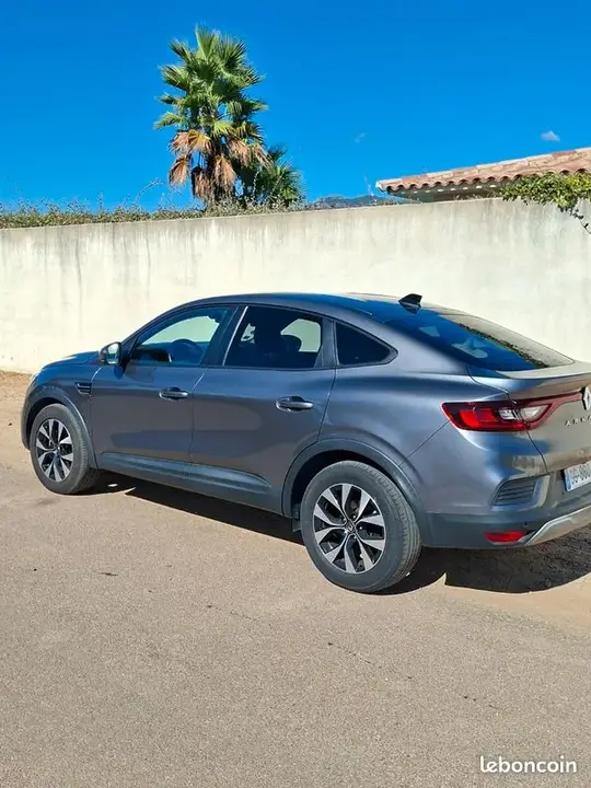 Renault Arkana 2022 photo 2