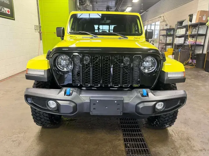 Jeep Gladiator 2023 photo 2