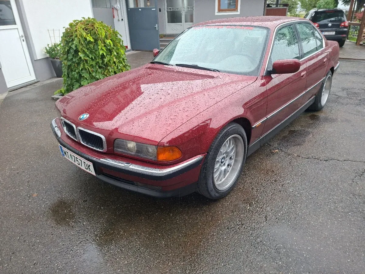 BMW 7 Series 1995 photo 2