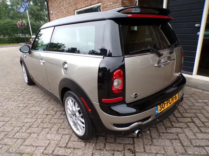 Mini Cooper S 2009 photo 3