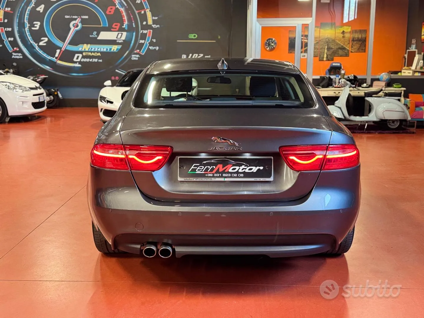 Jaguar Xe 2016 photo 2