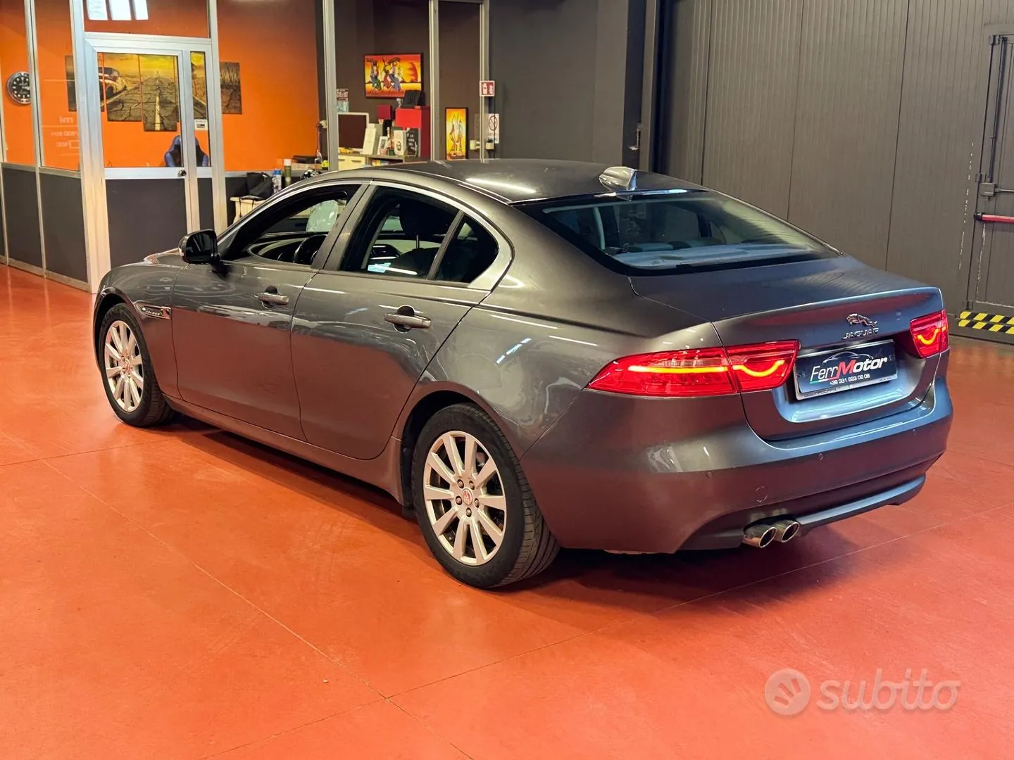 Jaguar Xe 2016 photo 3