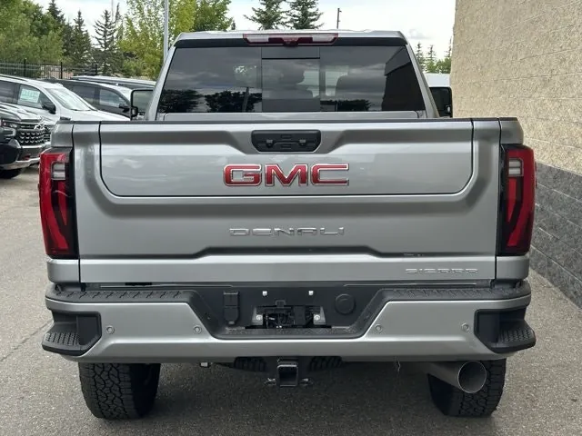 GMC Sierra 3500Hd 2026 photo 5