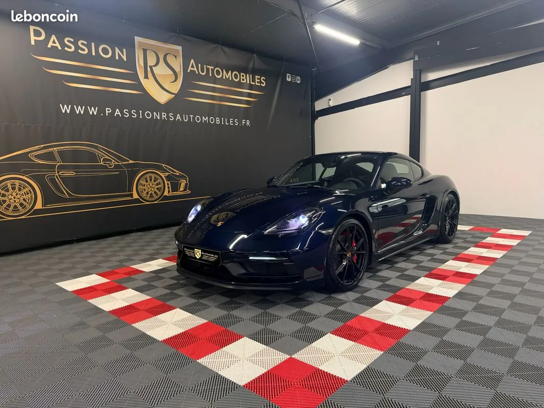 Porsche 718 Cayman