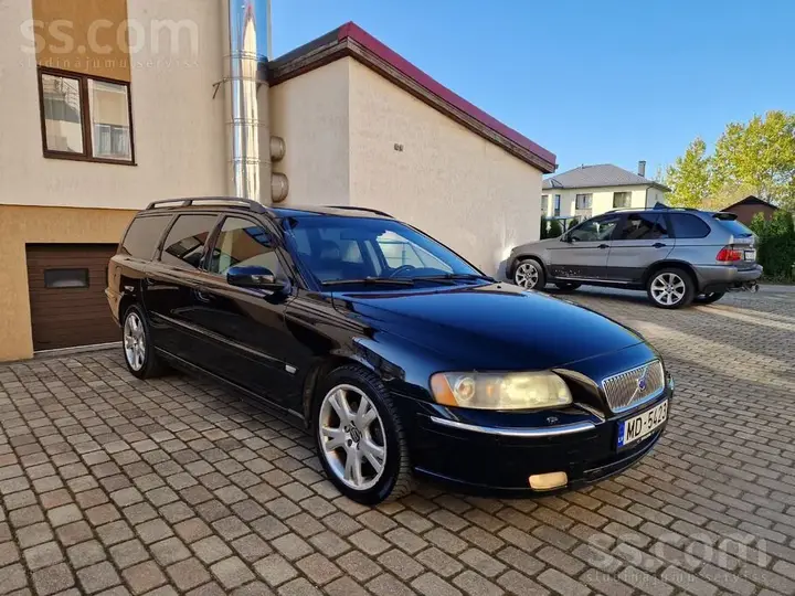 Volvo V70 2008 photo 2