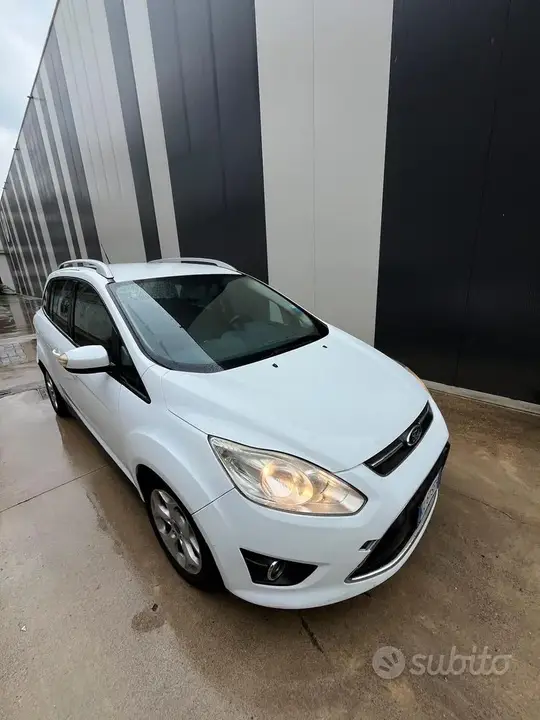 Ford Grand C-Max 2012 photo 4