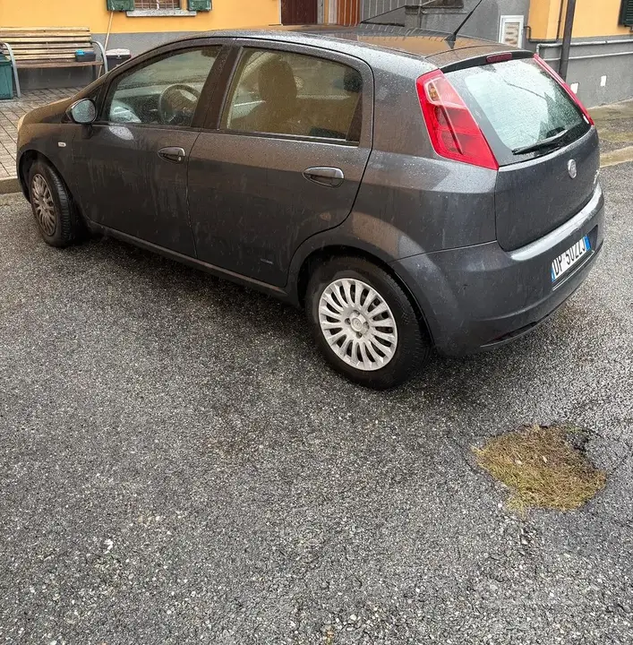 Fiat Grande Punto 2008 photo 2