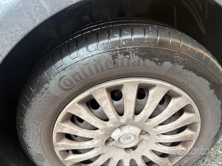 Fiat Grande Punto 2008 photo 5
