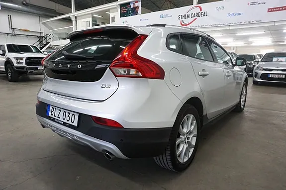 Volvo V40 Cross Country 2017 photo 5