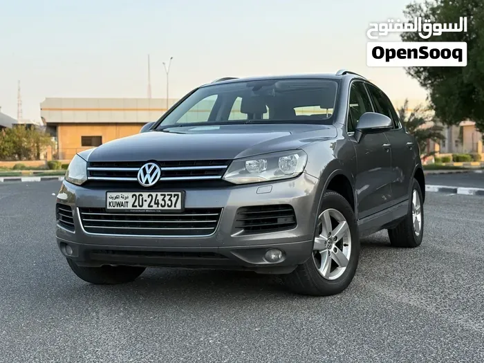 Volkswagen Touareg 2012 photo 2