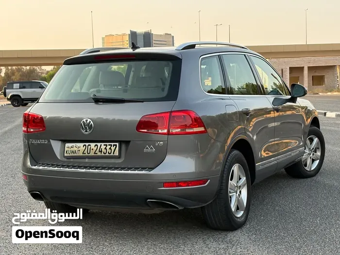 Volkswagen Touareg 2012 photo 3