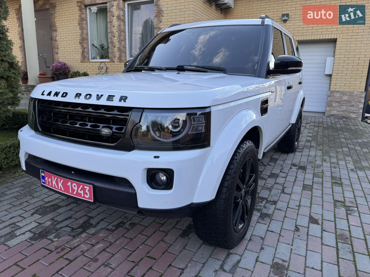 Land Rover Discovery 2016 photo 4