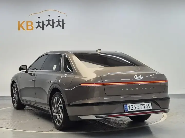 Hyundai Grandeur 2023 photo 2