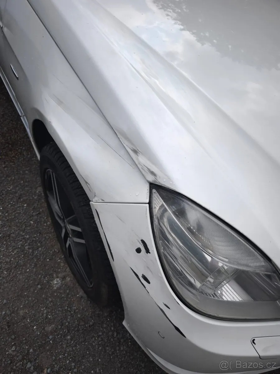 Mercedes-Benz E-Class 2009 photo 3