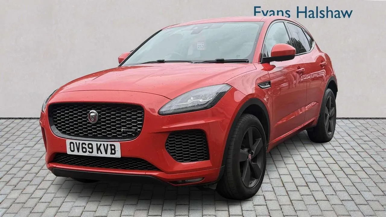 Jaguar E-Pace 2019 photo 3