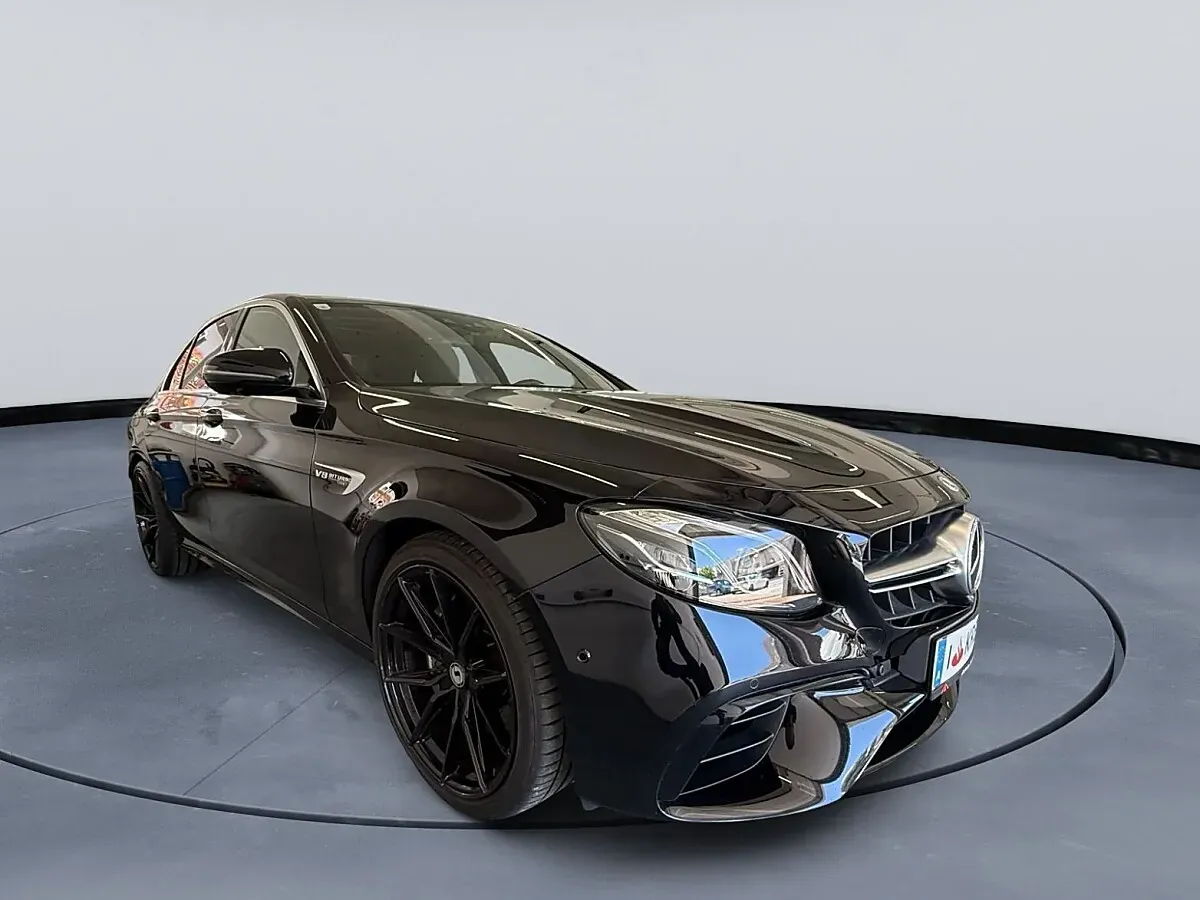 Mercedes-Benz E-Class 2018 photo 3