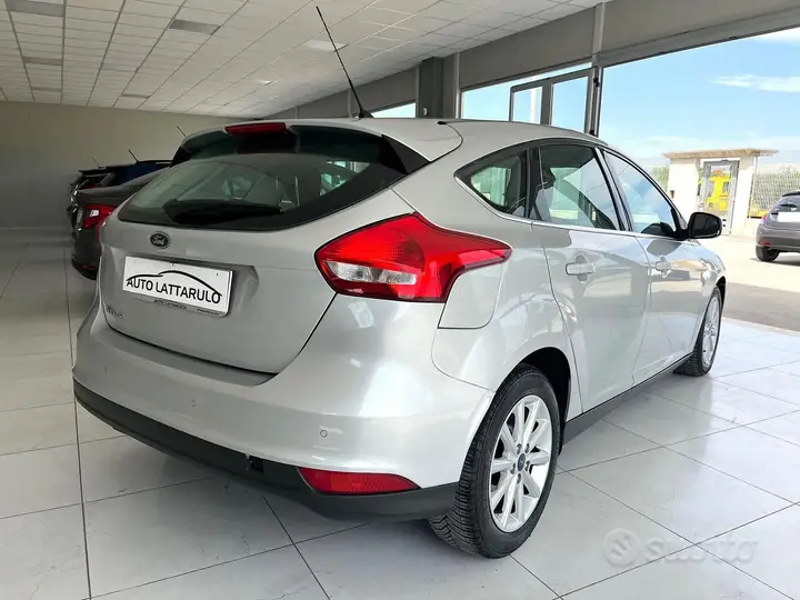 Ford Focus 2015 photo 5
