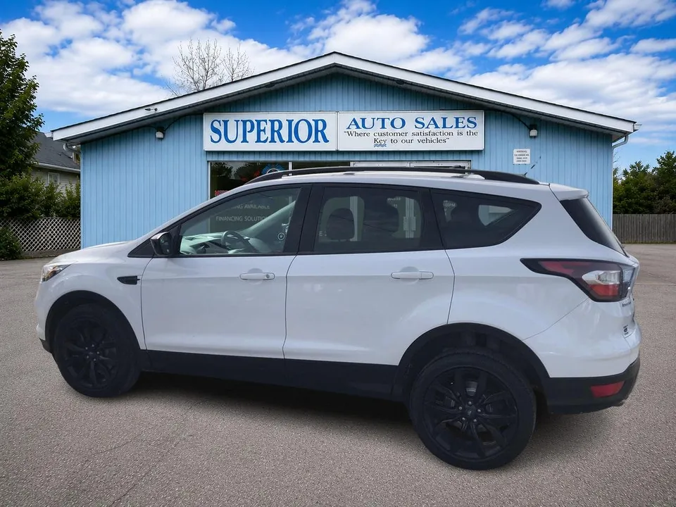 Ford Escape 2017 photo 2