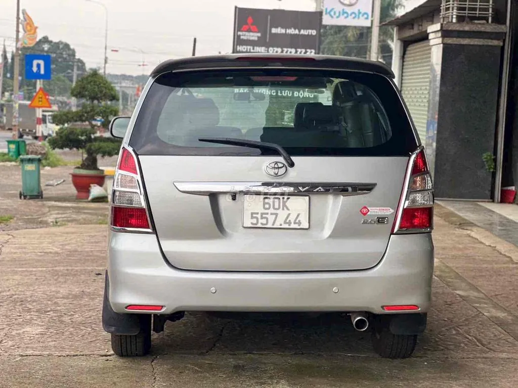 Toyota Innova 2013 photo 3