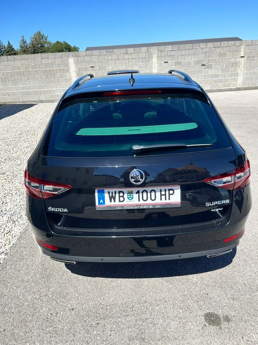 Skoda Superb 2017 photo 2