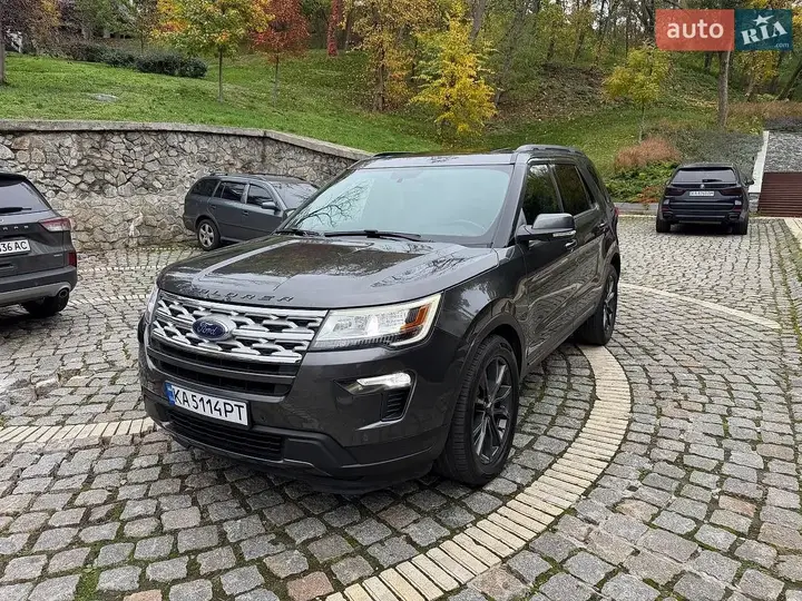 Ford Explorer