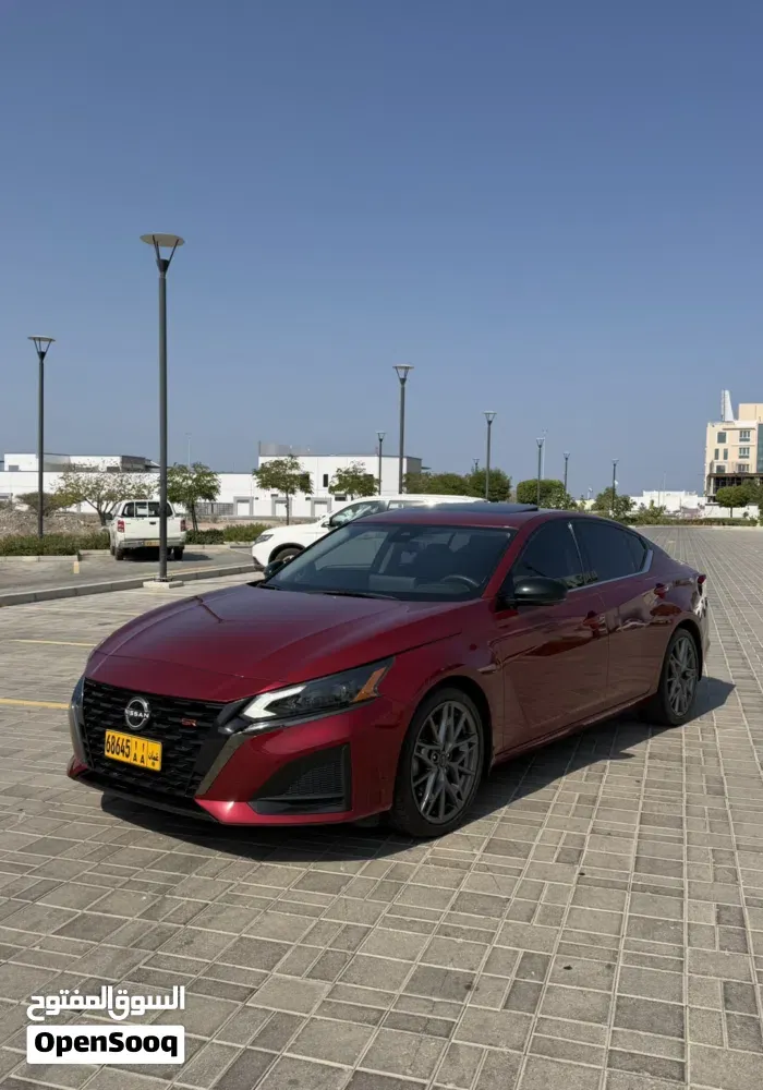 Nissan Altima 2023 photo 2