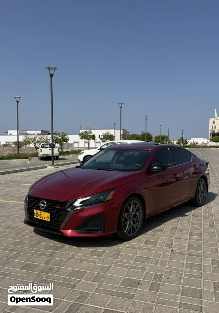 Nissan Altima
