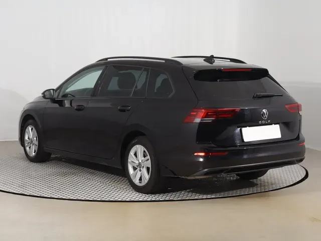 Volkswagen Golf Variant 2023 photo 3