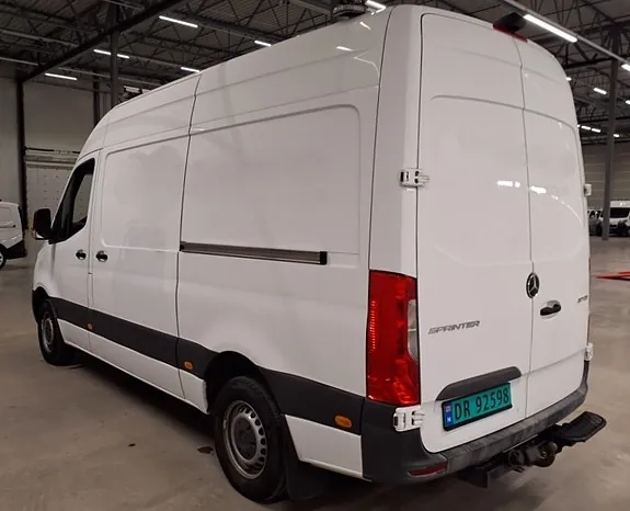 Mercedes-Benz Sprinter 2021 photo 3