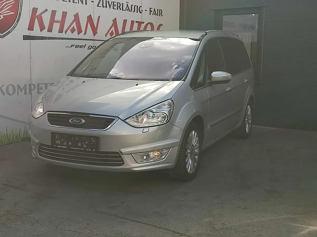 Ford Galaxy 2012 photo 3