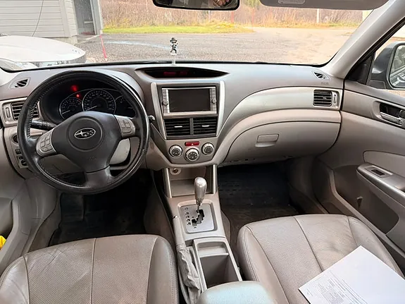 Subaru Forester 2010 photo 4