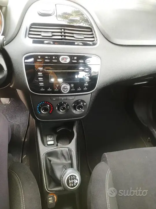 Fiat Punto 2014 photo 3