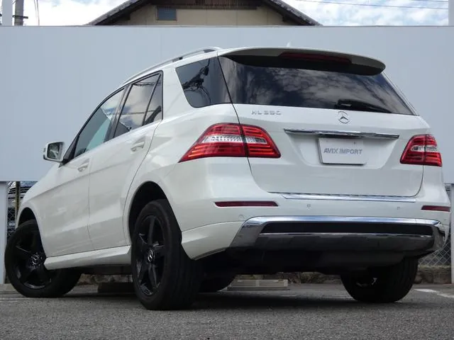 Mercedes-Benz Ml350 Bluetec 4Matic Amg Sports Package 2013 photo 2