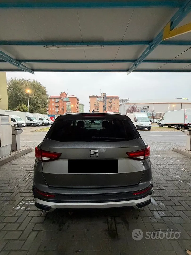 Seat Ateca 2024 photo 2