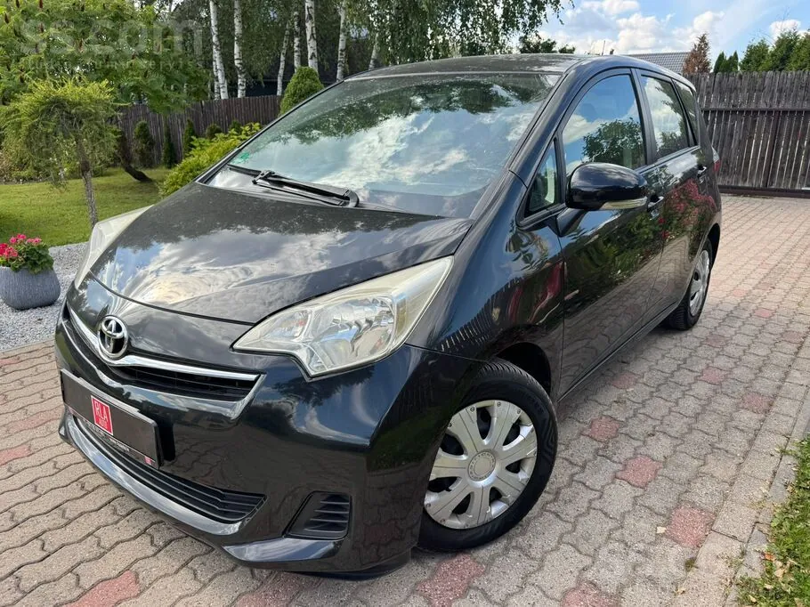 Toyota Verso-S 2011 photo 5