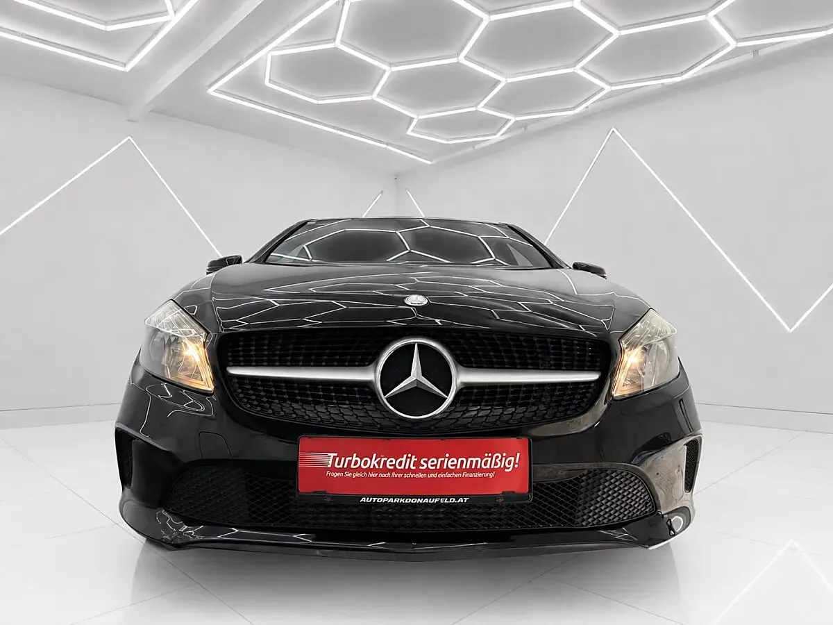 Mercedes-Benz A-Class 2015 photo 2