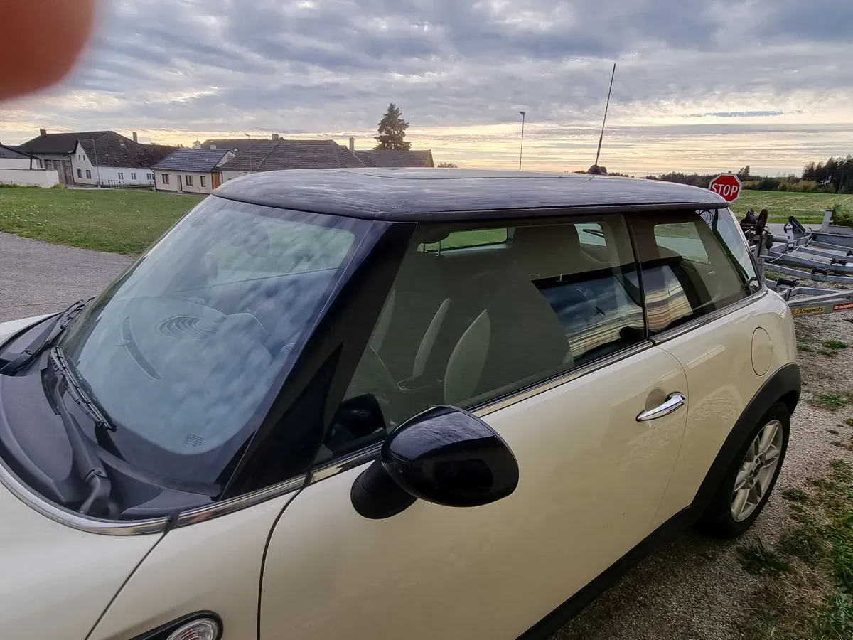 Mini Cooper D 2012 photo 2
