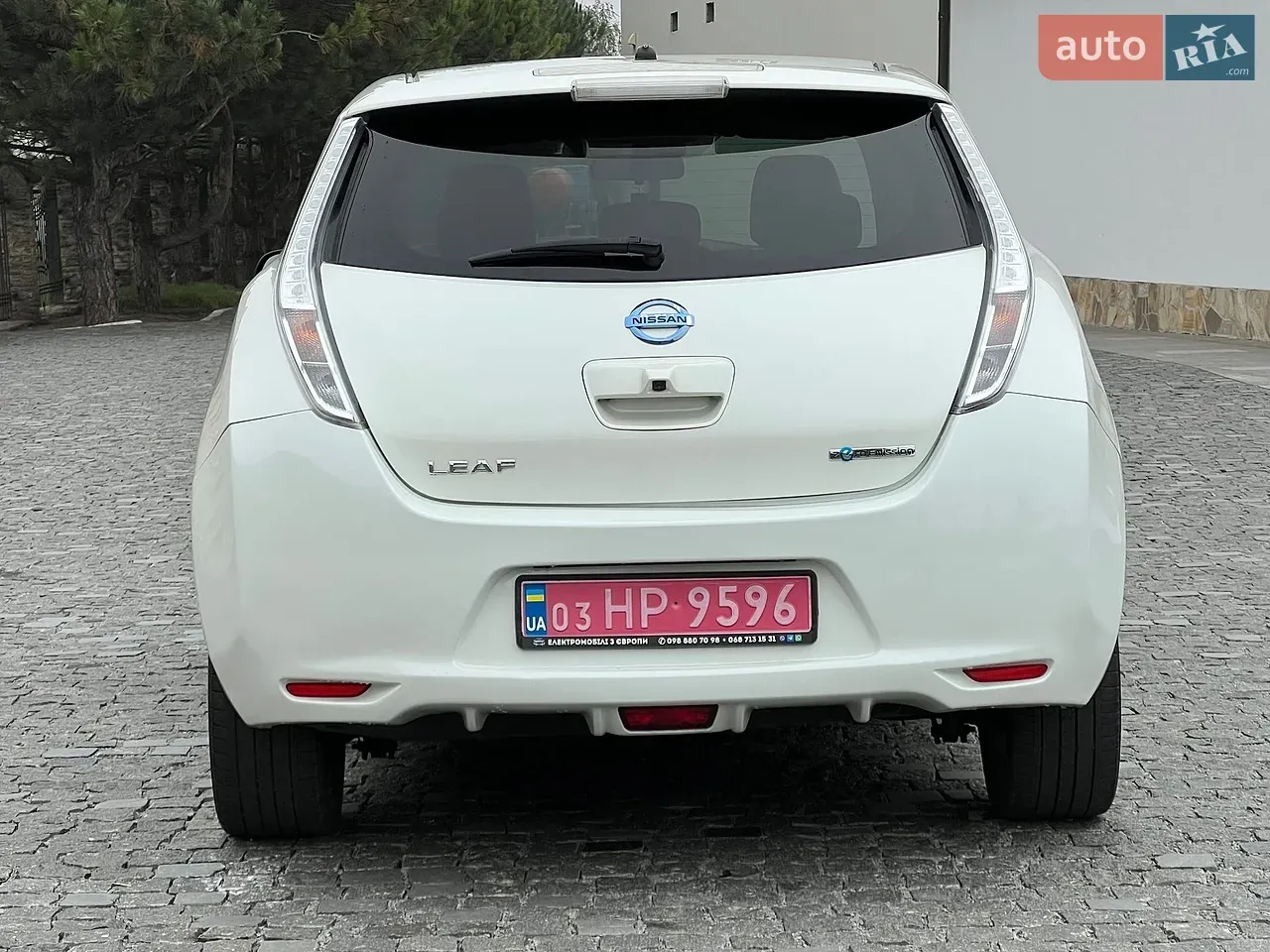 Nissan Leaf 2015 photo 5