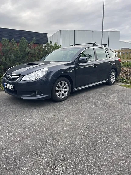 Subaru Legacy 2011 photo 4
